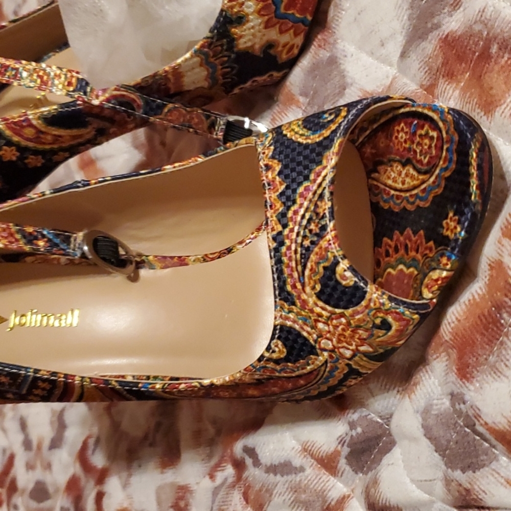 Open toe heel, 4 inch heel